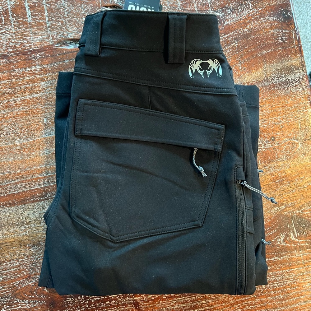 Kuiu Attack pants 32